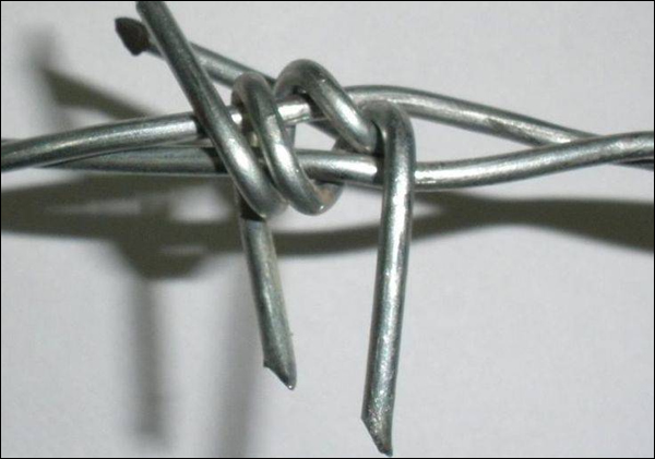 Long-Point Barbed Wire